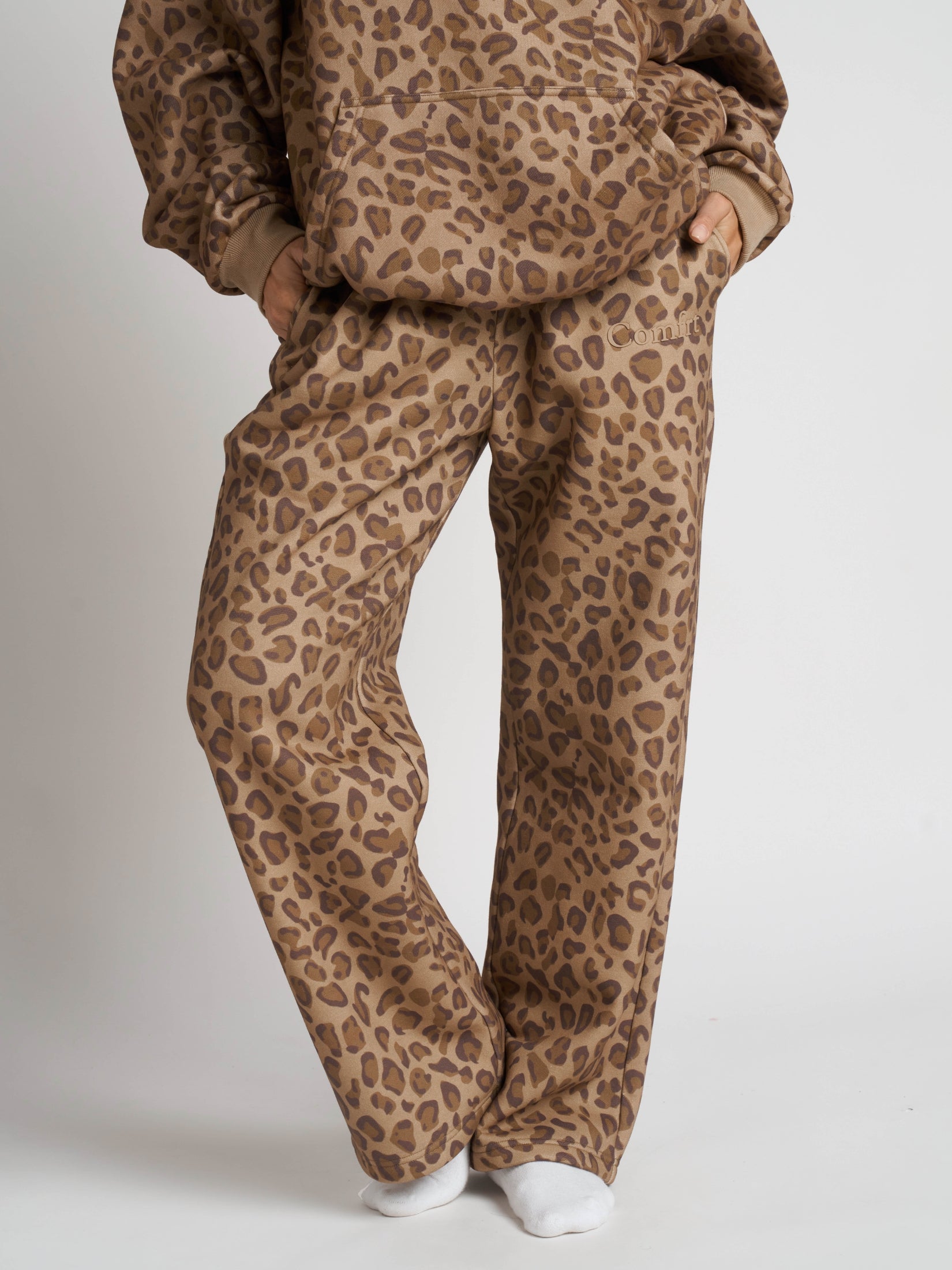 Minimalist Straight Leg Sweatpants - Pre-Order